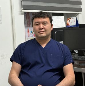 Рахманов Кутманбек 
 Бишкек Кыргызстан